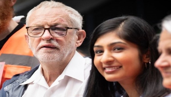 সাবেক লেবার নেতা জেরেমি করবিন এবং তার সহ-প্রতিষ্ঠাতা, কভেন্ট্রি সাউথের এমপি জারা সুলতানা