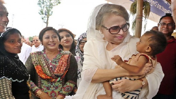 দেশের আপসহীন জাতীয় নেত্রী সাবেক প্রধানমন্ত্রী ও বিএনপি চেয়ারপারসন খালেদা জিয়া