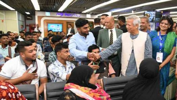 ড. মুহাম্মদ ইউনূসের নেতৃত্বে অন্তর্বর্তী সরকার 