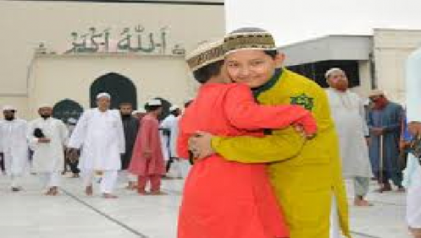 দেশে কখন কোথায় ঈদের জামাত