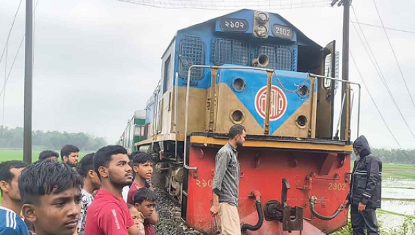 সিলেটের সঙ্গে সারাদেশের রেলযোগাযোগ ৫ ঘণ্টা পর বিচ্ছিন্ন থাকার পর এখন স্বাভাবিক 