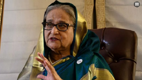 ক্ষমতাচ্যুত বাংলাদেশের সাবেক প্রধানমন্ত্রী শেখ হাসিনা