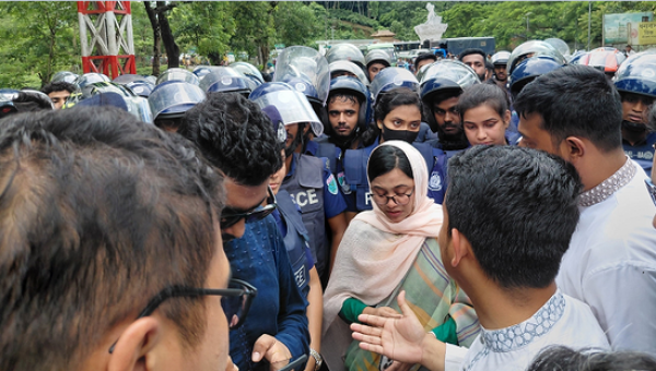 জাতীয় নাগরিক পার্টির (এনসিপি) কেন্দ্রীয় নেতারা হবিগঞ্জের উদ্যেশে রওয়ানা দিয়েছেন