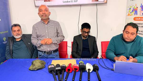 যুক্তরাজ্যভিত্তিক দাতব্য সংস্থা ইস্টহ্যান্ডস চ্যারিটির চেয়ারম্যান নবাব উদ্দিন বক্তব্য রাখছেন